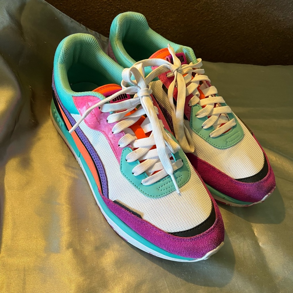 PUMA retro sneakers tennis shoes 10